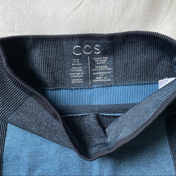🆕 COS seamless performance workout leggings - Picture 3 of 9